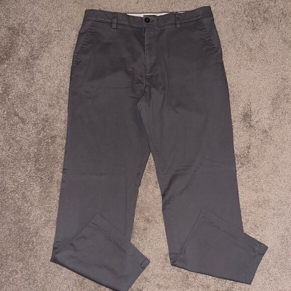 Levi Strauss Dockers Mens Classic Fit Pants! - Picture 1 of 10